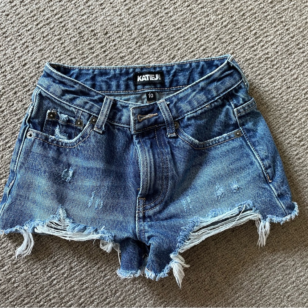 Like new Katiej nyc size 10 jean shorts